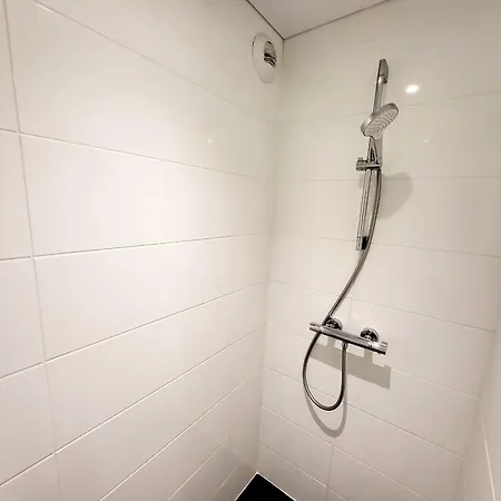 T3 Avec Terrasse, Garage - La Chaume - Fr-1-92-765 דירה *