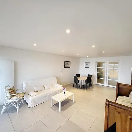 T3 Avec Terrasse, Garage - La Chaume - Fr-1-92-765 *