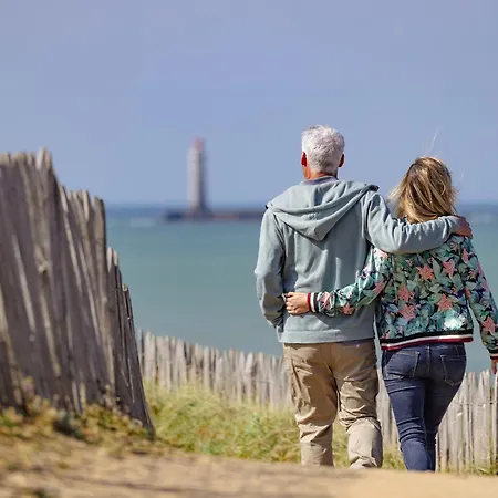 T3 Avec Terrasse, Garage - La Chaume - Fr-1-92-765