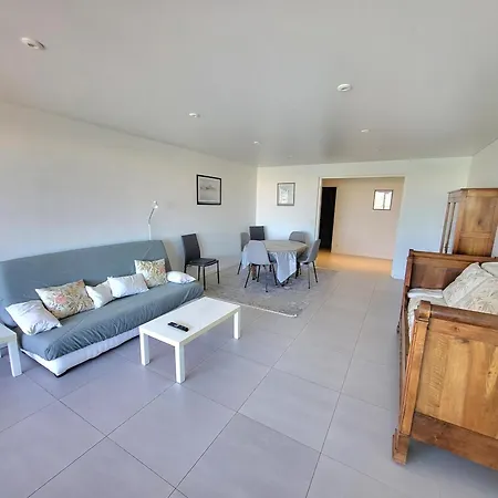 Appartement T3 Avec Terrasse, Garage - La Chaume - Fr-1-92-765 *