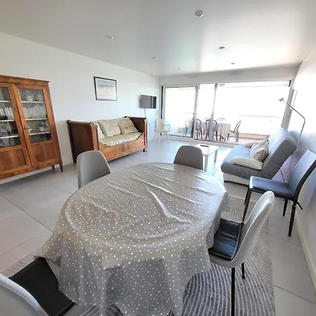 Appartement T3 Avec Terrasse, Garage - La Chaume - Fr-1-92-765 *