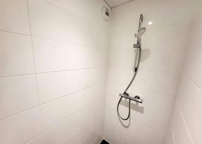 T3 Avec Terrasse, Garage - La Chaume - Fr-1-92-765 Apartamento *