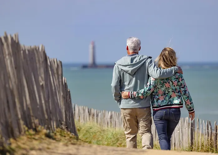 T3 Avec Terrasse, Garage - La Chaume - Fr-1-92-765